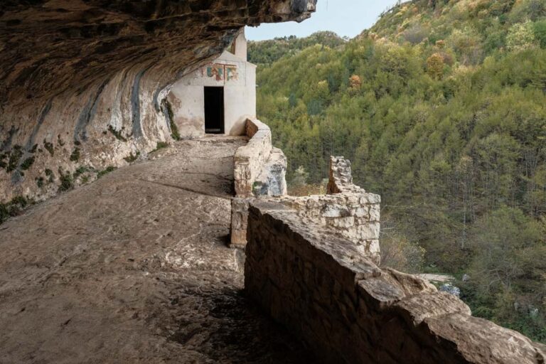 Facciata Eremo di San Bartolomeo in Galdo Foto: Michele Di Mauro