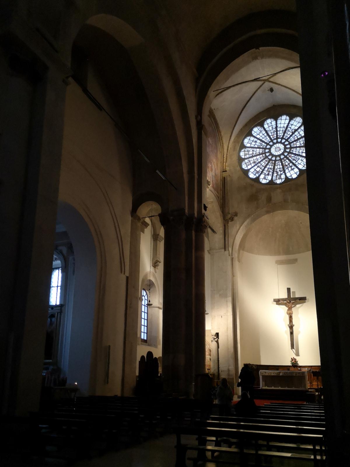 Interno cattedrale di Troia