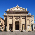 Cattedrale di Santa Maria del Ponte