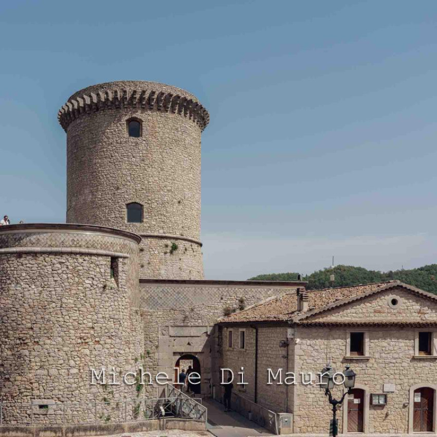 Castello di Riccia e Torre angioina